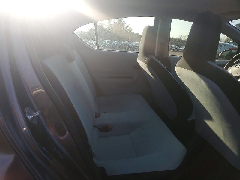 Photo 10 from auction – 2012 TOYOTA PRIUS C with VIN JTDKDTB32C1509530