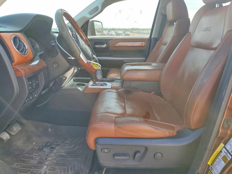 Photo 7 from auction – 2014 TOYOTA TUNDRA CRE with VIN 5TFGY5F11EX158981