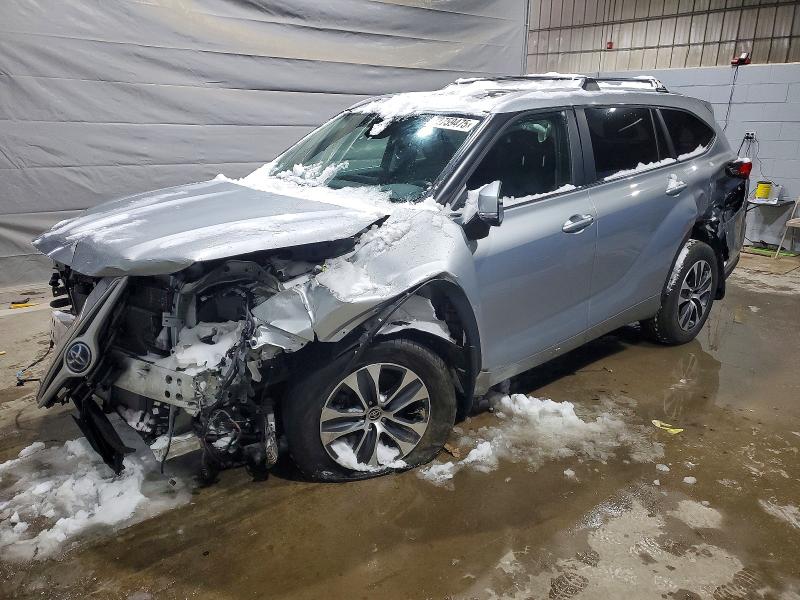 TOYOTA HIGHLANDER 2023 with VIN 5TDKBRCH6PS601347 - Photo from auction