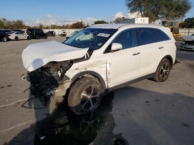 KIA SORENTO EX 2017 with VIN 5XYPH4A54HG327726 - Photo from auction