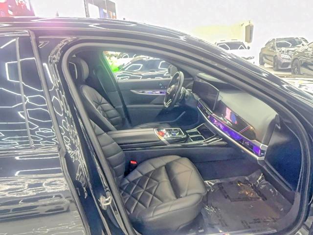 Photo 5 from auction – 2023 BMW 740 with VIN WBA23EH0XPCN49373