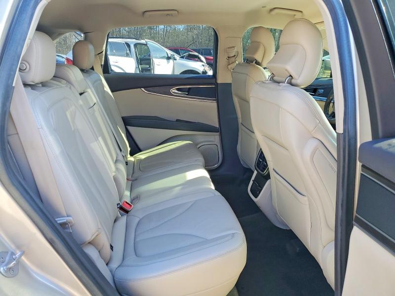 Photo 11 from auction – 2017 LINCOLN MKX with VIN 2LMPJ6KP5HBL35001