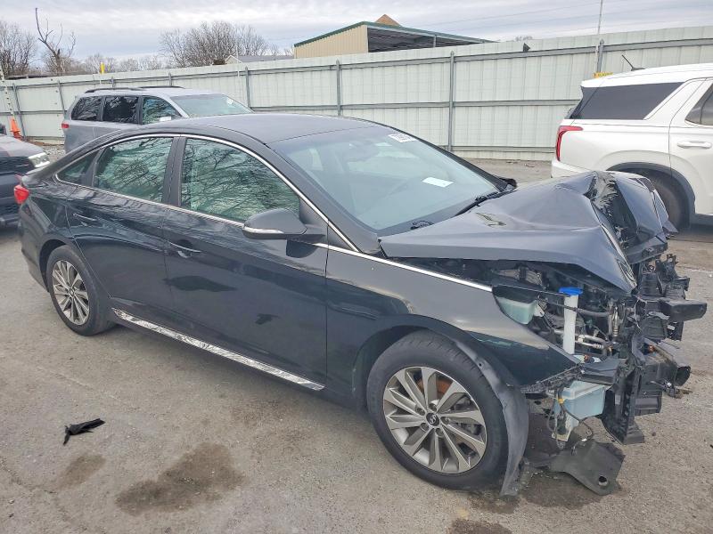 Photo 4 from auction – 2017 HYUNDAI SONATA with VIN 5NPE34AF0HH499615