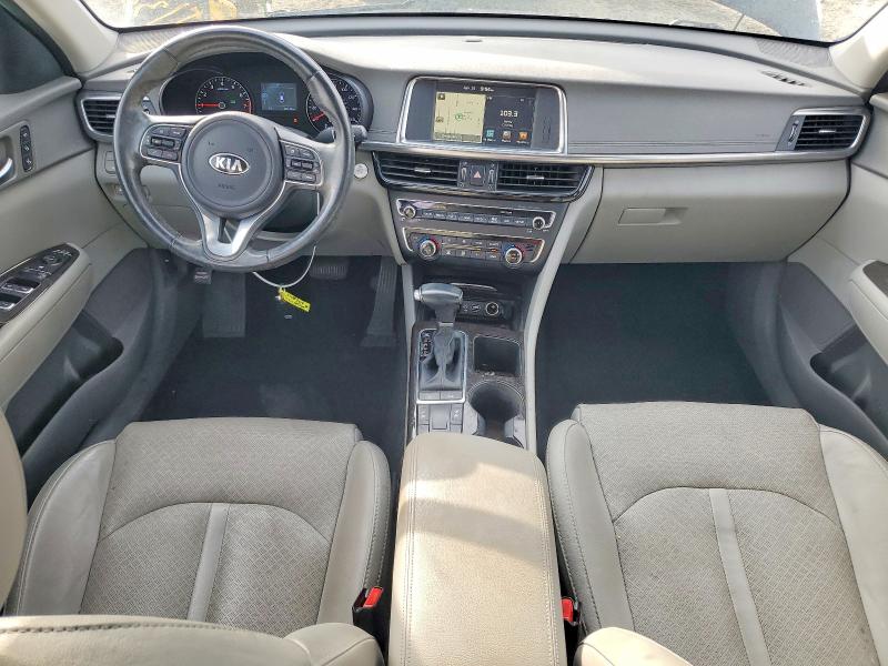 Photo 8 from auction – 2017 KIA OPTIMA with VIN 5XXGU4L33HG153014