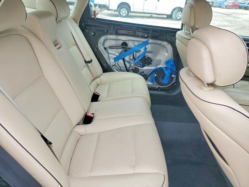 Photo 10 from auction – 2016 HYUNDAI EQUUS with VIN KMHGH4JH7GU102316