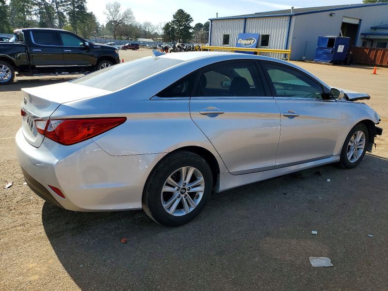 Photo 3 from auction – 2014 HYUNDAI SONATA GLS with VIN 5NPEB4AC8EH878768