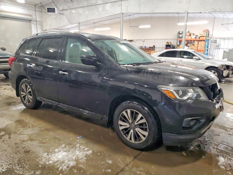 Photo 4 from auction – 2017 NISSAN PATHFINDER with VIN 5N1DR2MM5HC652358