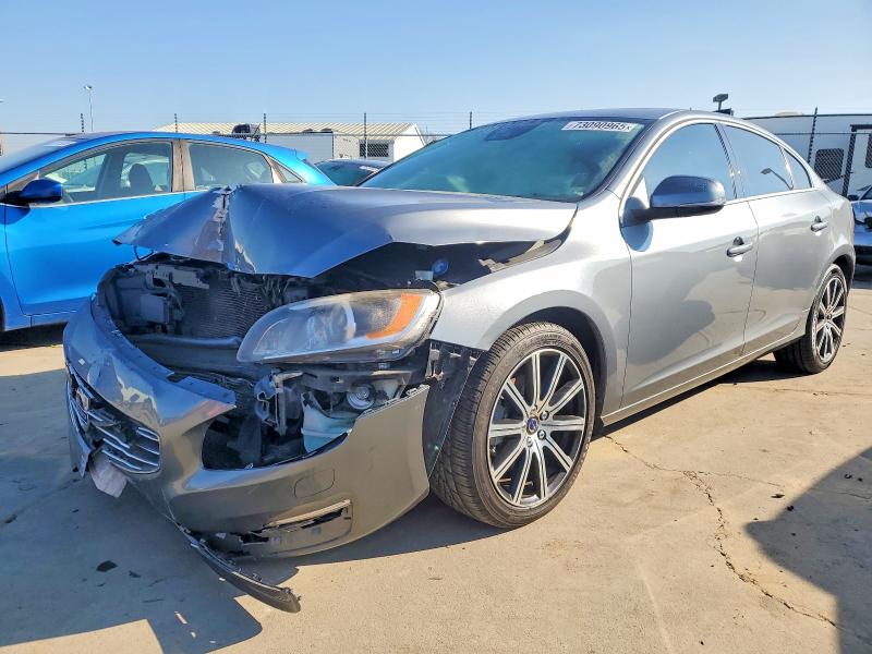VOLVO S60 PLATIN 2017 with VIN LYV402HM2HB140926 - Photo from auction