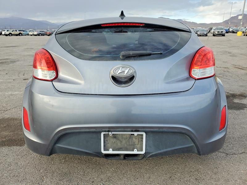 Photo 6 from auction – 2017 HYUNDAI VELOSTER with VIN KMHTC6AD1HU318539