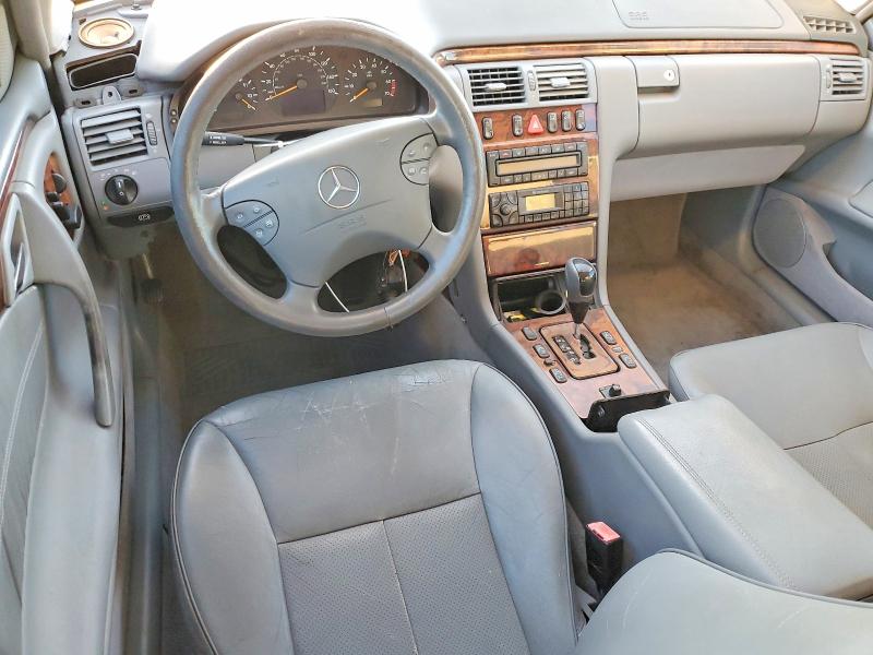 Photo 8 from auction – 2001 MERCEDES-BENZ E 320 with VIN WDBJH65J01B224312