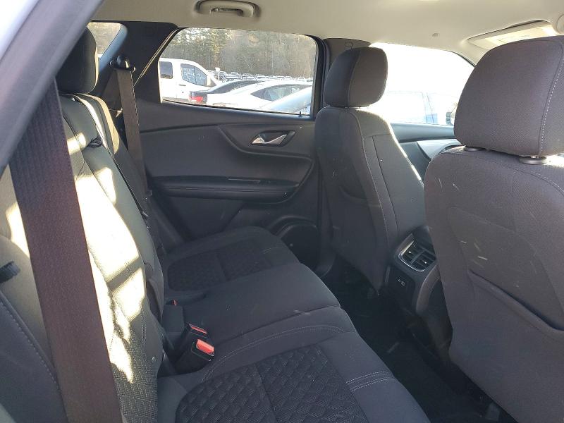 Photo 11 from auction – 2022 CHEVROLET BLAZER 2LT with VIN 3GNKBHR44NS165385