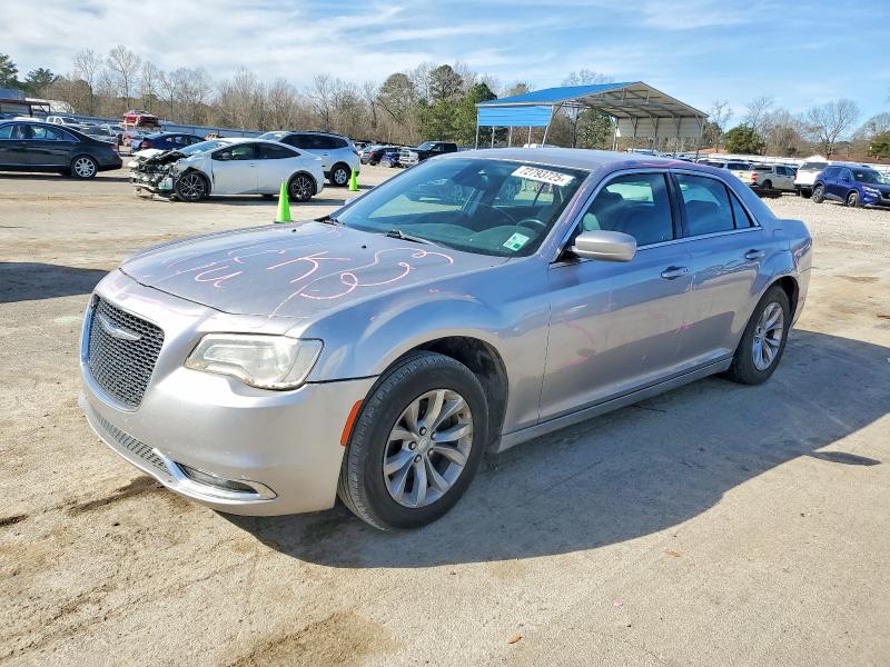 CHRYSLER 300 2015 with VIN 2C3CCAAG3FH838215 - Photo from auction