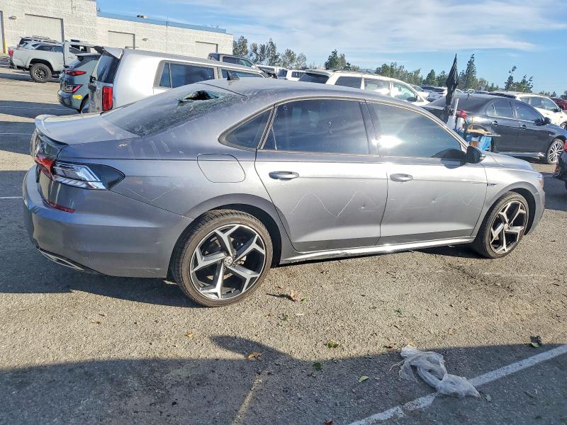 Photo 3 from auction – 2020 VOLKSWAGEN PASSAT with VIN 1VWMA7A32LC010285