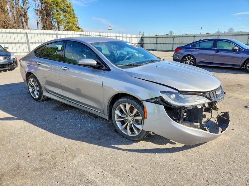 Photo 4 from auction – 2015 CHRYSLER 200 with VIN 1C3CCCBG5FN515639