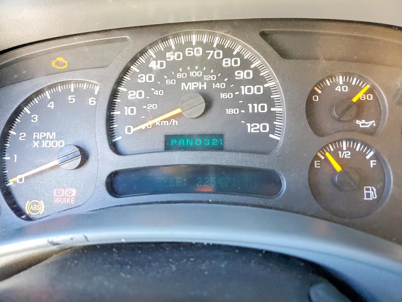 Photo 9 from auction – 2004 CHEVROLET SILVERADO with VIN 1GCEC19V74E384739