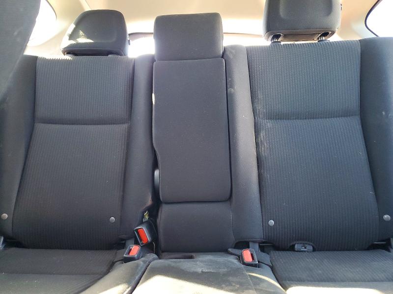 Photo 10 from auction – 2018 TOYOTA RAV4 LE with VIN JTMZFREV9JJ157682