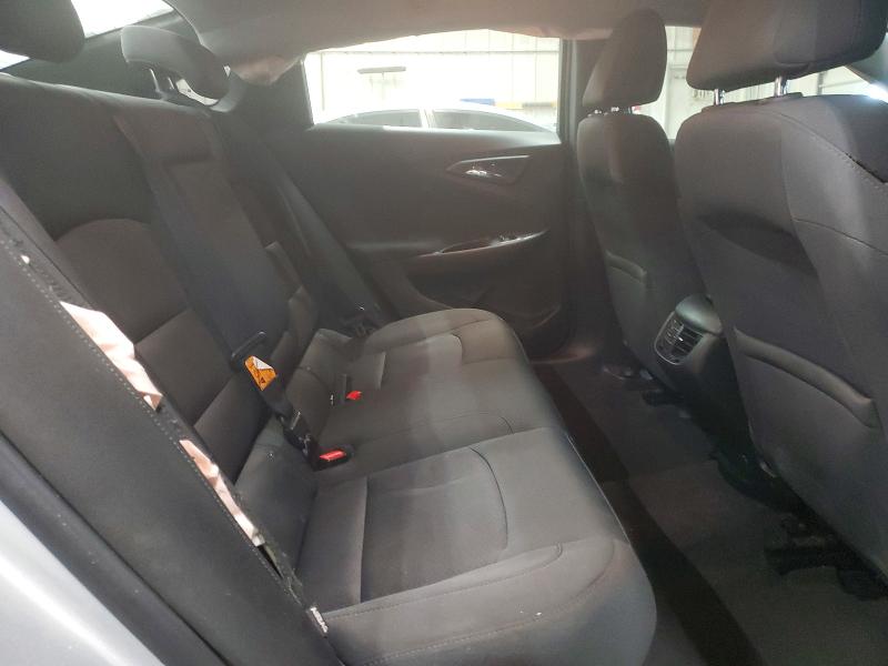 Photo 10 from auction – 2018 CHEVROLET MALIBU with VIN 1G1ZD5ST7JF125018