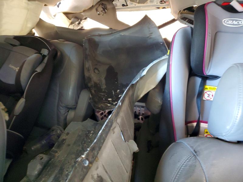 Photo 10 from auction – 2005 TOYOTA SIENNA XLE with VIN 5TDZA22C05S295774