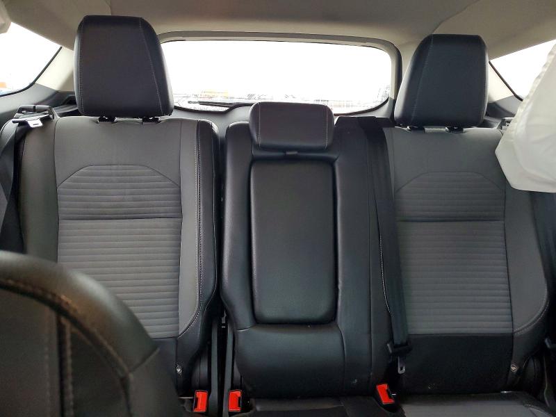Photo 10 from auction – 2018 FORD ESCAPE SE with VIN 1FMCU0GD6JUB35158