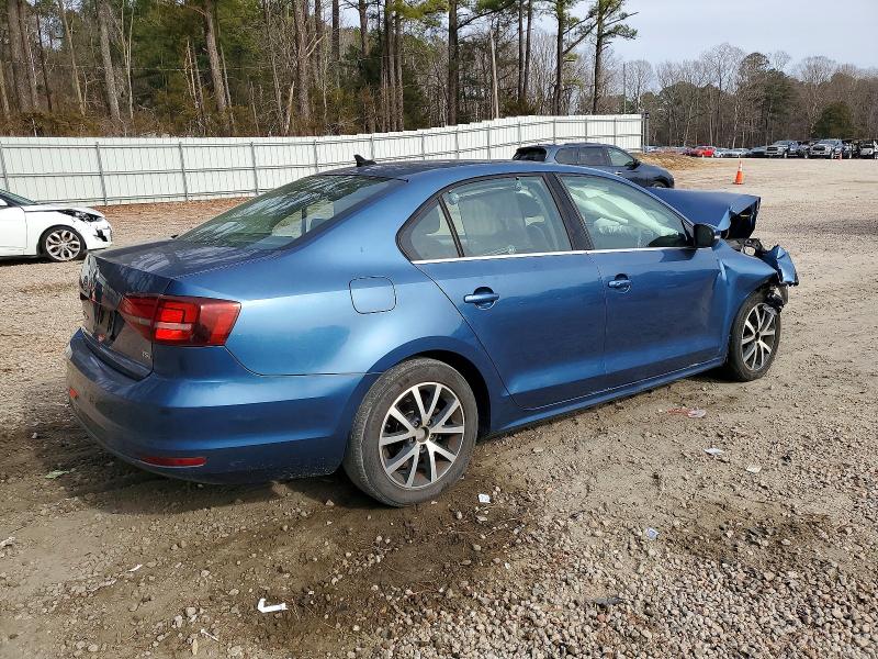 Photo 3 from auction – 2017 VOLKSWAGEN JETTA with VIN 3VWDB7AJ9HM238737