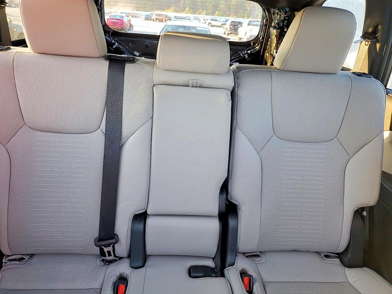 Zdjęcie 10 z aukcji – 2025 LEXUS TX z VIN 5TDAAAA63SS013111