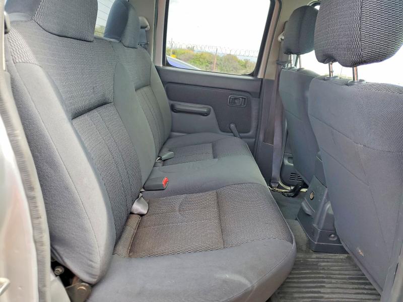 Photo 10 from auction – 2004 NISSAN FRONTIER C with VIN 1N6ED29X44C472712