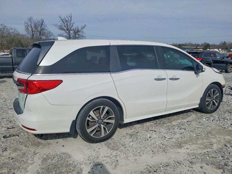 Photo 3 from auction – 2024 HONDA ODYSSEY with VIN 5FNRL6H8XRB044484