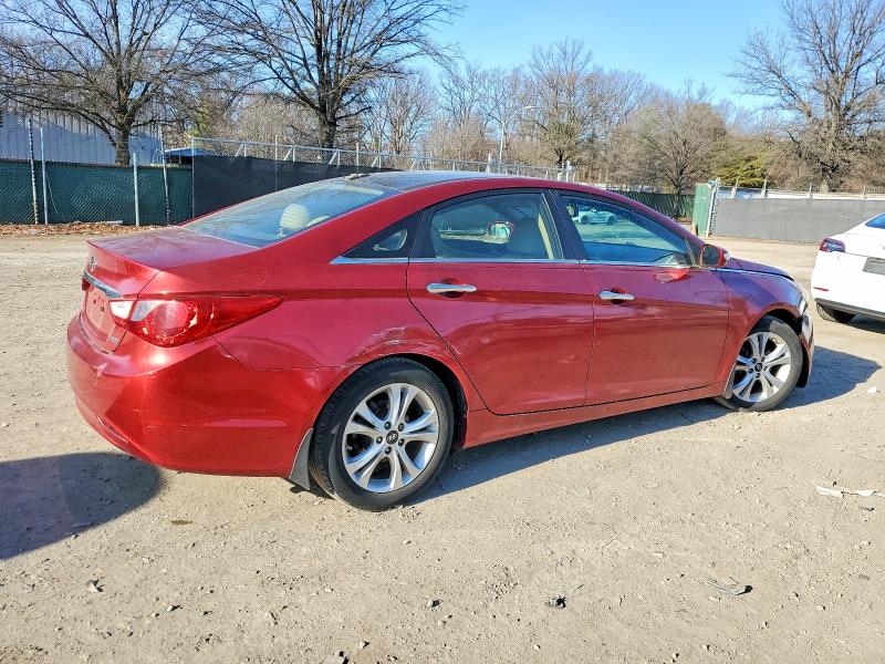 Photo 3 from auction – 2013 HYUNDAI SONATA with VIN 5NPEC4AC5DH588614