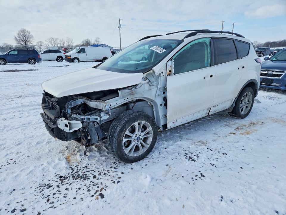 FORD ESCAPE SE 2017 with VIN 1FMCU0G92HUA55054 - Photo from auction