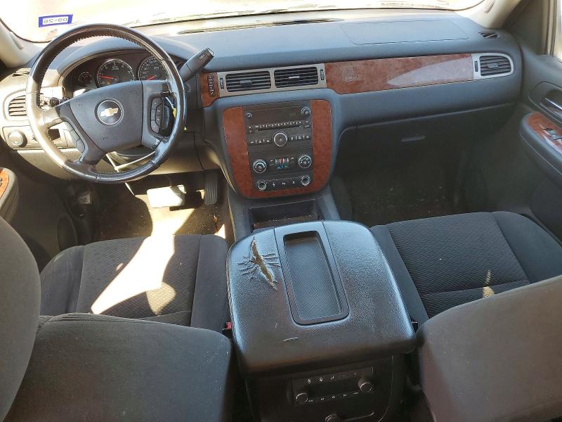 Photo 8 from auction – 2008 CHEVROLET SUBURBAN with VIN 3GNFC16038G158555