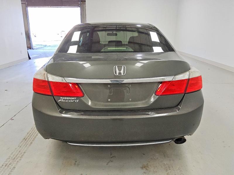 Photo 6 from auction – 2015 HONDA ACCORD with VIN 1HGCR2F35FA090542