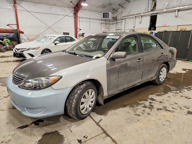 TOYOTA CAMRY LE 2005 with VIN 4T1BE32K95U531476 - Photo from auction