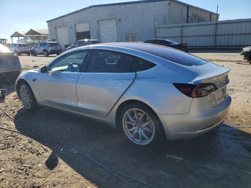 Photo 2 from auction – 2018 TESLA MODEL 3 with VIN 5YJ3E1EA3JF048519