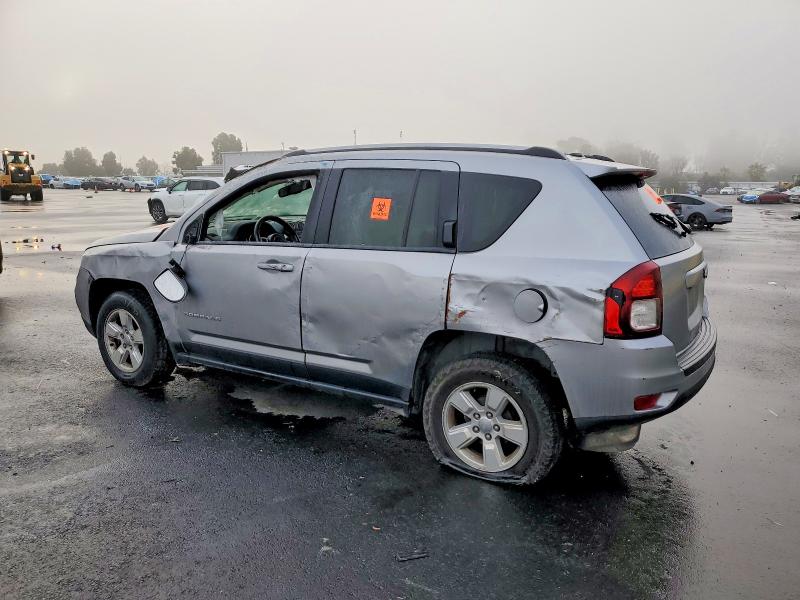 Photo 2 from auction – 2016 JEEP COMPASS with VIN 1C4NJCEA5GD735520