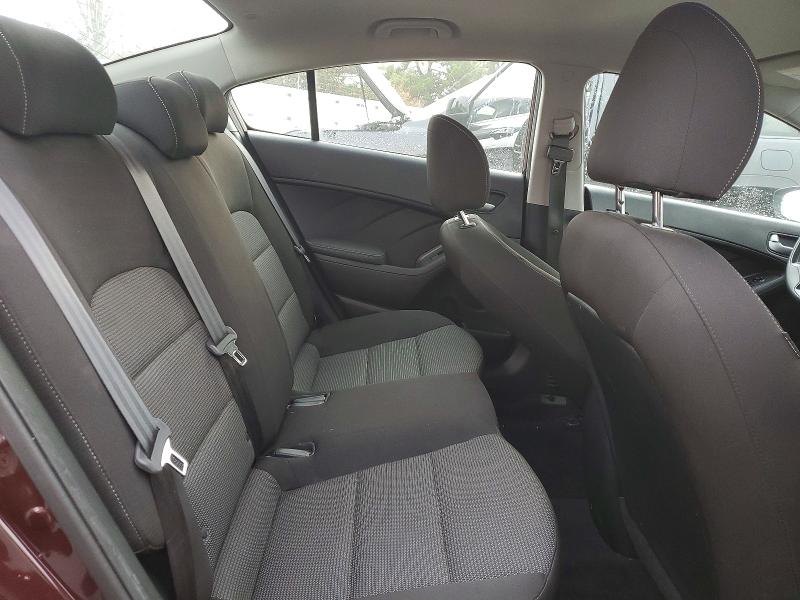 Photo 10 from auction – 2017 KIA FORTE LX with VIN 3KPFK4A78HE047349