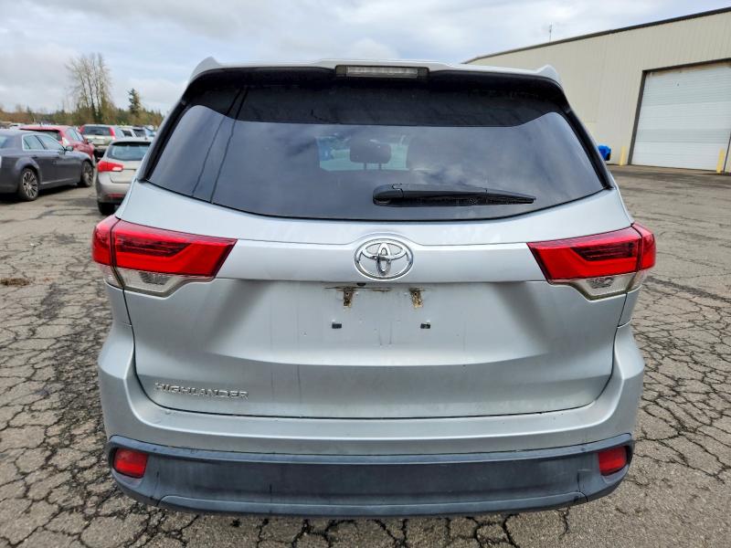 Photo 6 from auction – 2019 TOYOTA HIGHLANDER with VIN 5TDZZRFH0KS308302