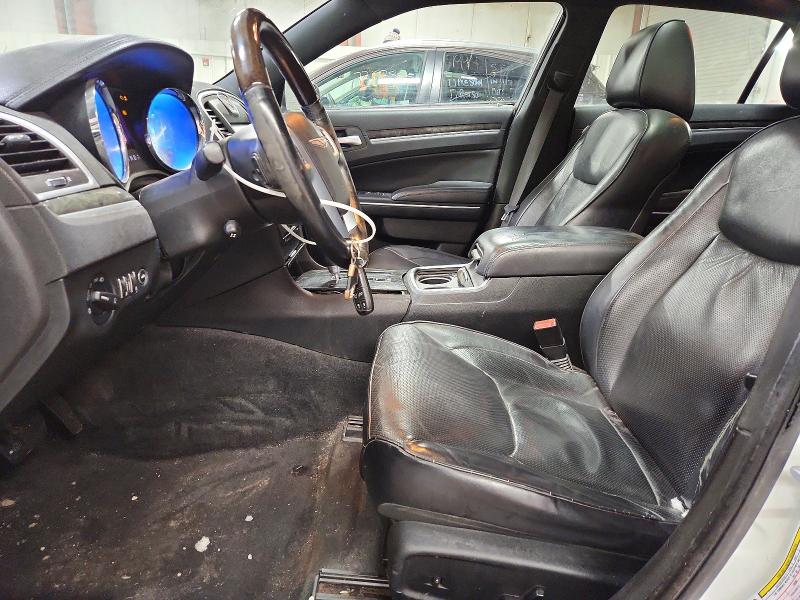 Photo 7 from auction – 2011 CHRYSLER 300C with VIN 2C3CA6CT0BH580355