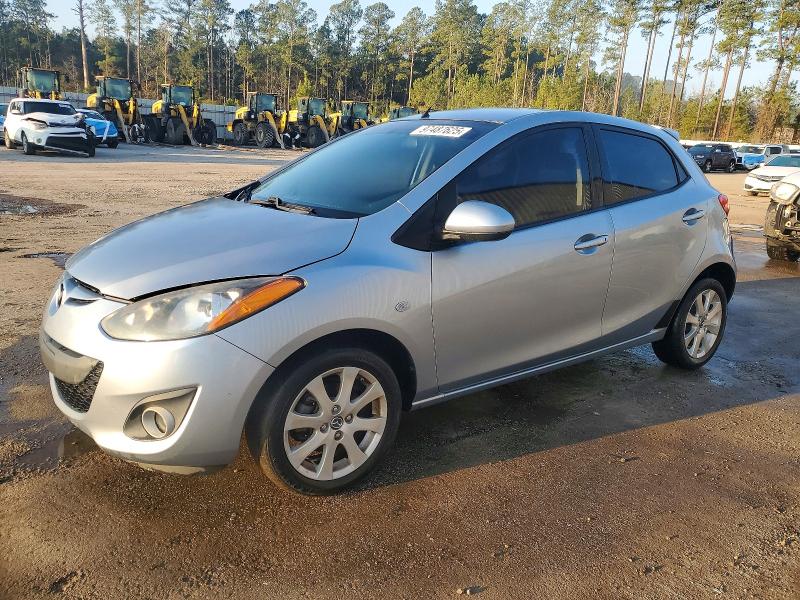 MAZDA MAZDA2 2013 with VIN JM1DE1LZ9D0163190 - Photo from auction