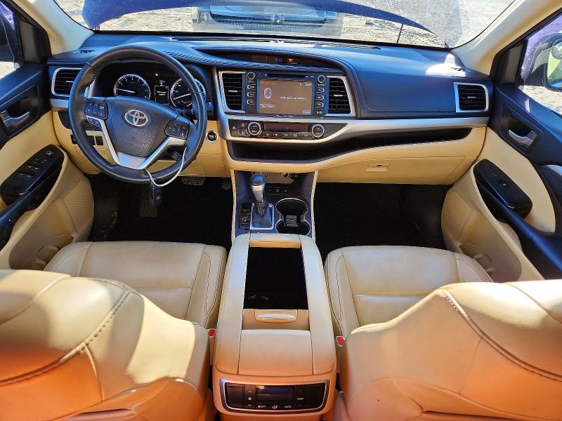 Foto 8 de la subasta – 2016 TOYOTA HIGHLANDER con VIN 5TDJKRFH4GS328559