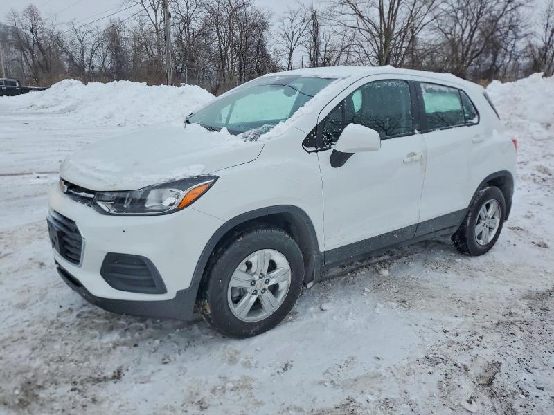 CHEVROLET TRAX LS 2018 with VIN KL7CJNSB1JB604536 - Photo from auction