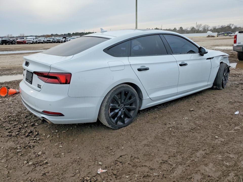 Photo 3 from auction – 2018 AUDI A5 with VIN WAUBNCF52JA057727