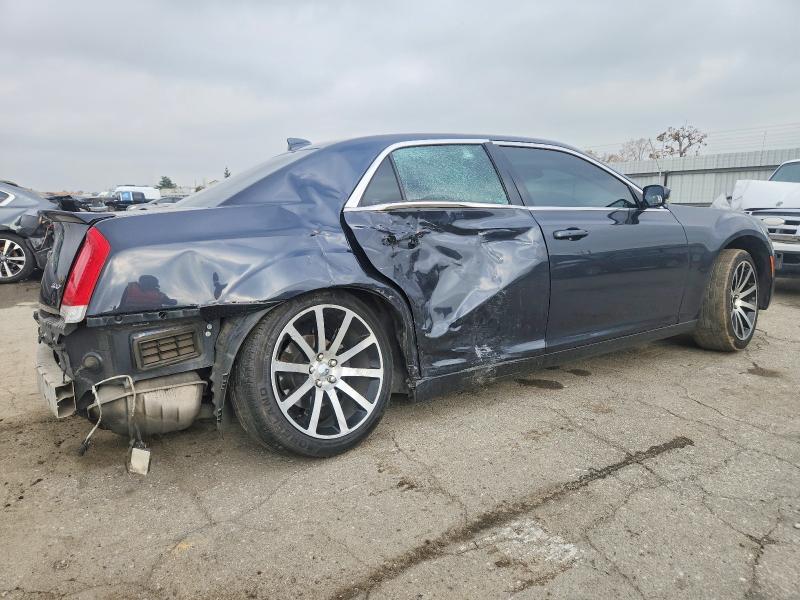 Photo 3 from auction – 2016 CHRYSLER 300 with VIN 2C3CCAAG9GH141844