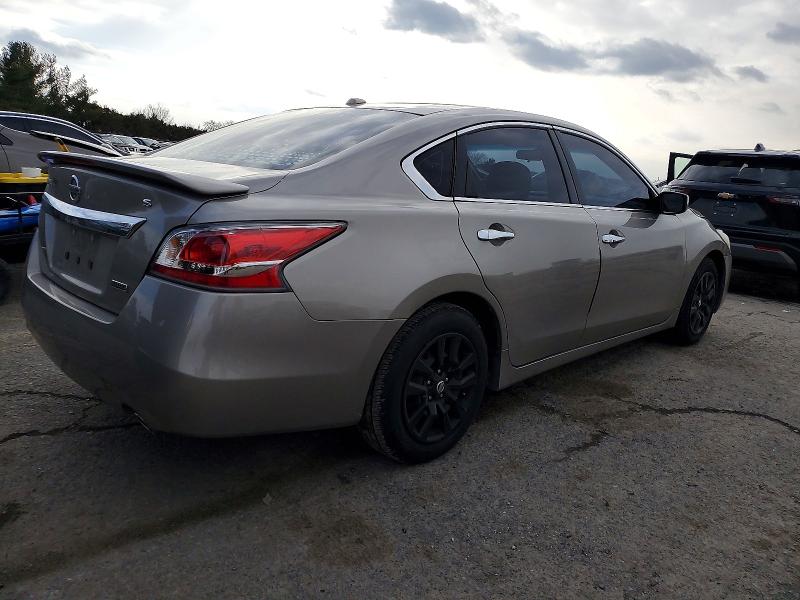 Photo 3 from auction – 2015 NISSAN ALTIMA 2.5 with VIN 1N4AL3AP1FC462332