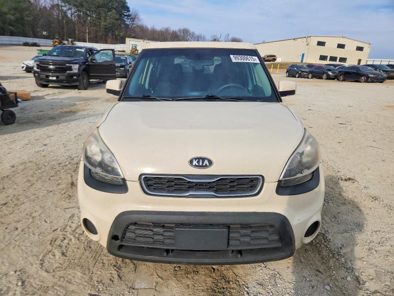 Photo 5 from auction – 2012 KIA SOUL with VIN KNDJT2A5XC7428736