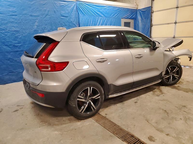Photo 3 from auction – 2024 VOLVO XC40 CORE with VIN YV4L12UK0R2265145