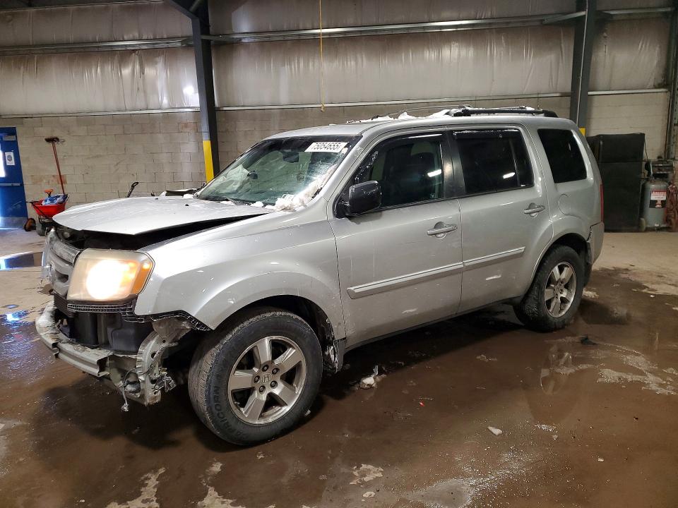 HONDA PILOT EXL 2011 with VIN 5FNYF4H61BB036835 - Photo from auction