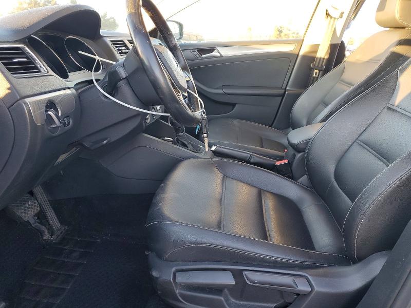 Photo 7 from auction – 2018 VOLKSWAGEN JETTA with VIN 3VWDB7AJ7JM263447