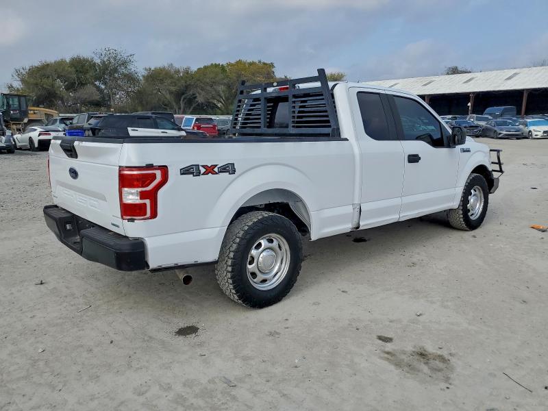 Photo 3 from auction – 2019 FORD F150 SUPER with VIN 1FTFX1E45KKC61526