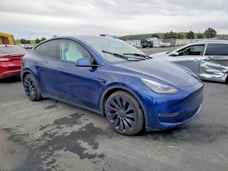 Photo 4 from auction – 2022 TESLA MODEL Y with VIN 7SAYGDEF7NF350305