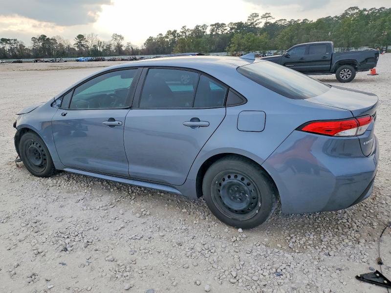 Zdjęcie 2 z aukcji – 2020 TOYOTA COROLLA LE z VIN 5YFEPRAE1LP110243
